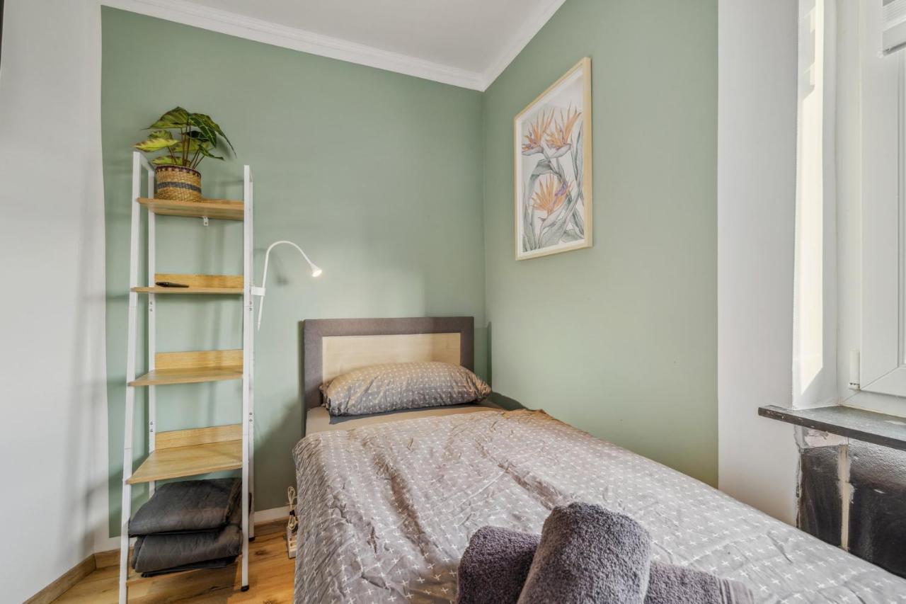 Апартаменты Amalfi A02 - 2 Zi Fuer 4P - Balkon, Smart Tv, Boxspringbett Кайзерслаутерн Экстерьер фото